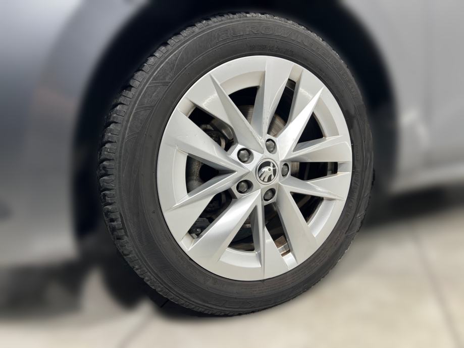 Škoda Octavia Combi 2.0 TDI Style - 3 godine jamstva, fotografija 11