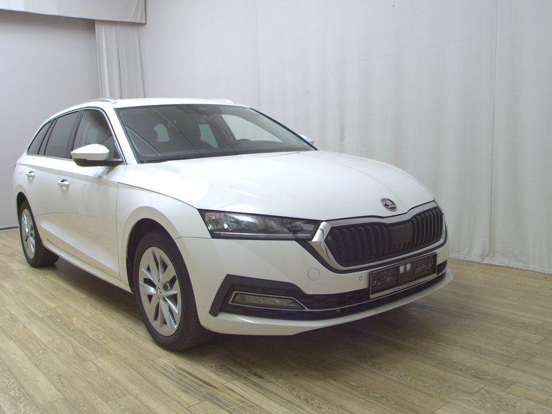 Škoda Octavia Combi 2.0 TDI Style automatik • HUD • ACC, fotografija 3