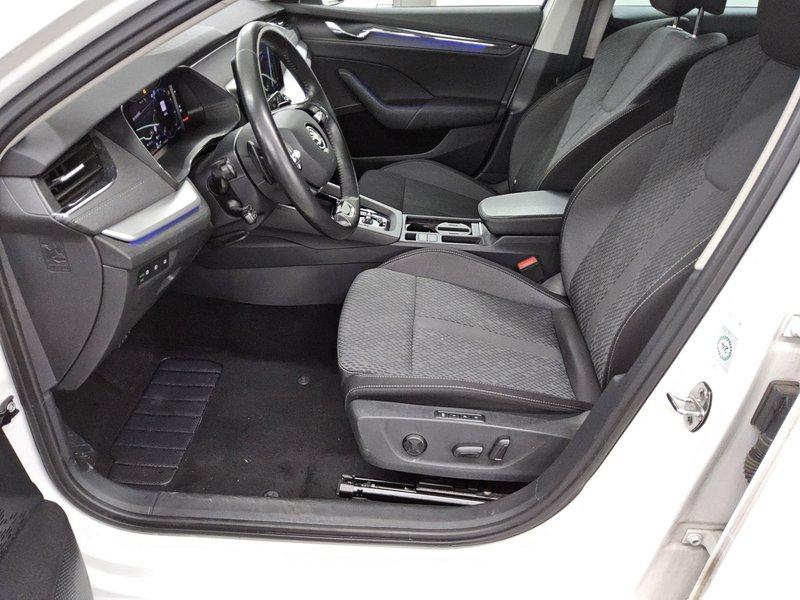 Škoda Octavia Combi 2.0 TDI Style automatik • HUD • ACC, fotografija 9