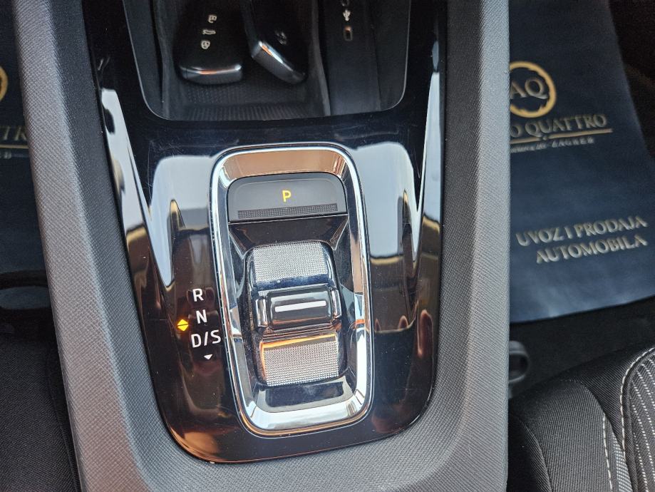Škoda Octavia Combi 2,0 TDI VIRTUAL / NAVI /DSG/F1/ LED/ 24 MJ.JAMSTVO, fotografija 15