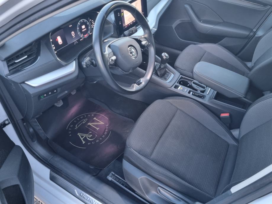 Škoda Octavia Combi 2,0 TDI--Virtual,Navi,Kamera,Led--, fotografija 16
