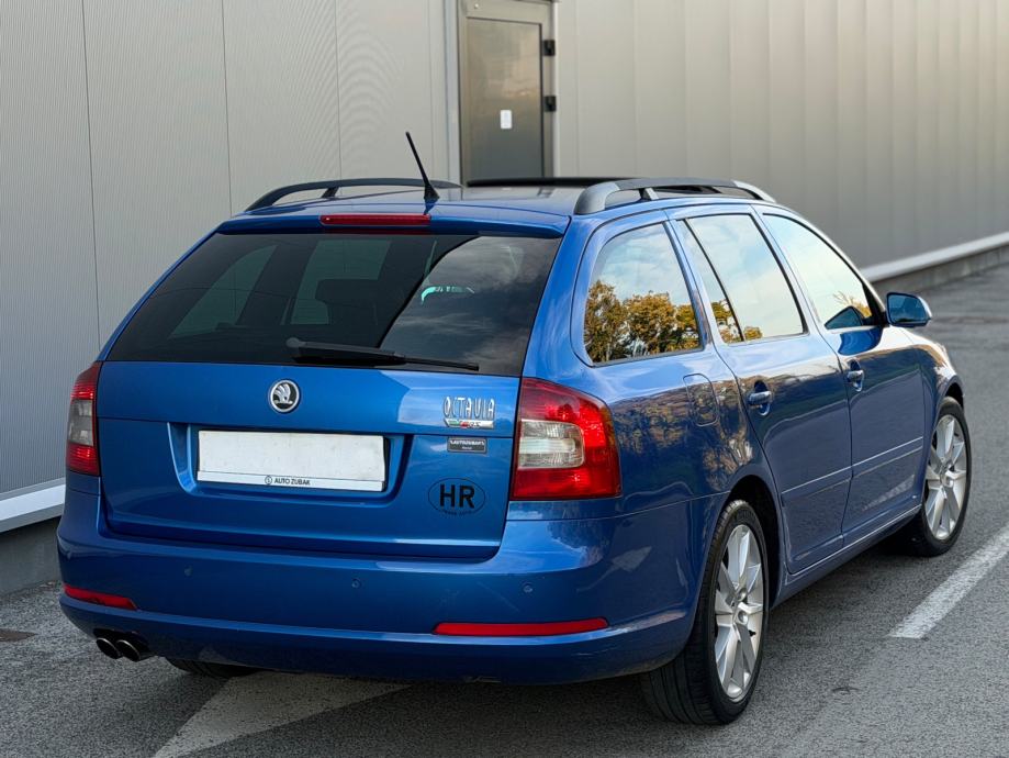 Škoda Octavia Combi 2.0 TDI VRS 170 KS *ŠIBER*NAVI*SERVISNA RAČUNI **, pogled izvana - slika 3