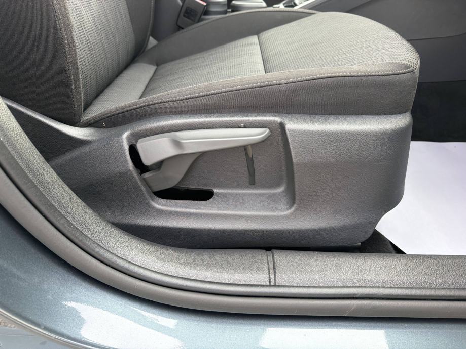SKODA OCTAVIA Combi 2017 • PREMIUM jamstvo • AutoZubak Rabljena, fotografija 20