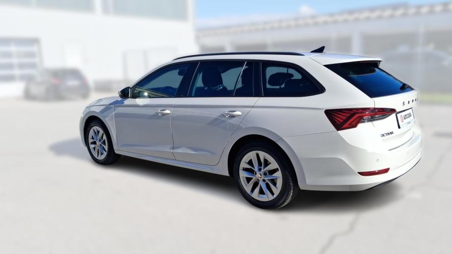 SKODA OCTAVIA Combi 2022 • PREMIUM jamstvo • AutoZubak Rabljena, fotografija 7