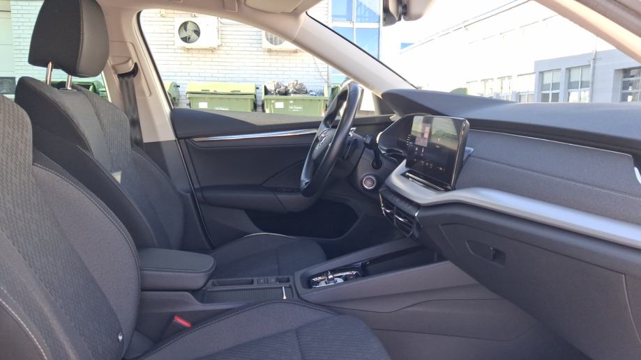 SKODA OCTAVIA Combi 2022 • PREMIUM jamstvo • AutoZubak Rabljena, fotografija 9