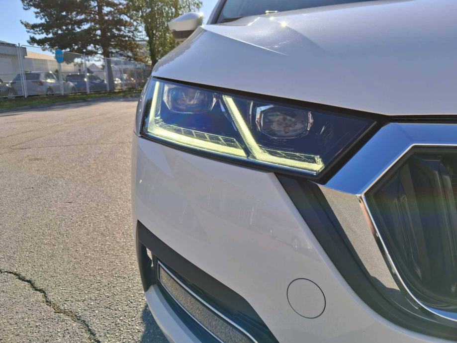 SKODA OCTAVIA Combi 2022 • PREMIUM jamstvo • AutoZubak Rabljena, fotografija 13