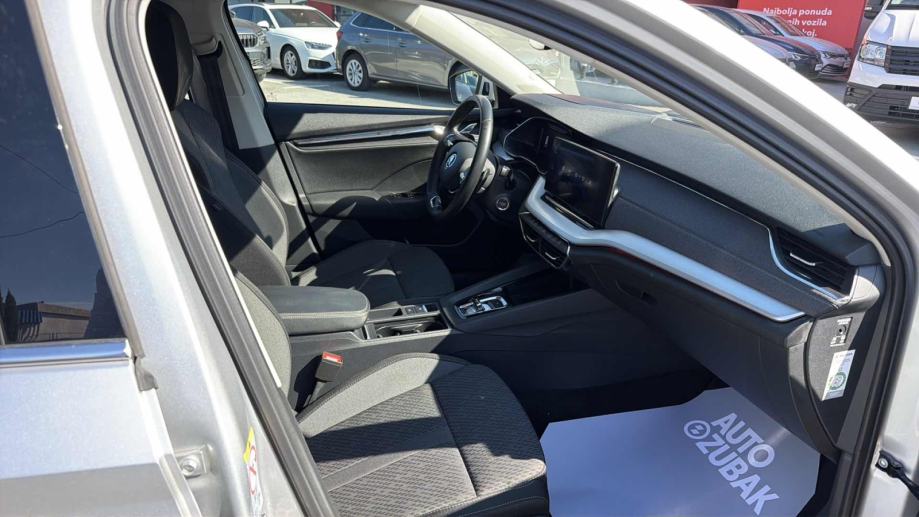 SKODA OCTAVIA Combi 2023 • PREMIUM jamstvo • AutoZubak Rabljena, fotografija 9