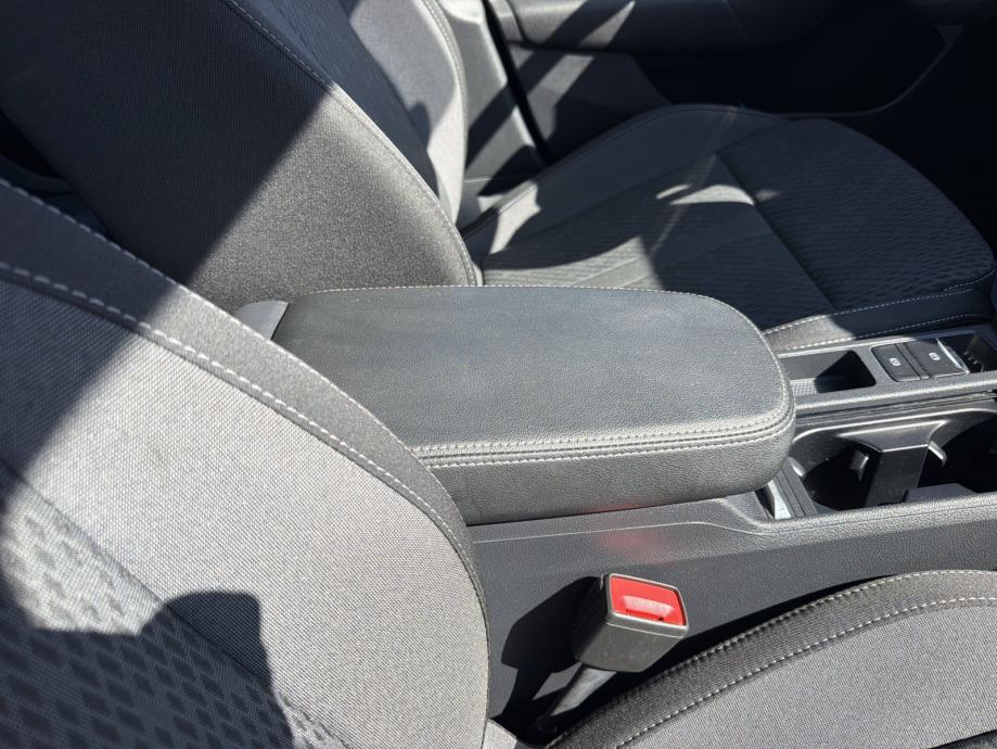 SKODA OCTAVIA Combi 2023 • PREMIUM jamstvo • AutoZubak Rabljena, fotografija 20