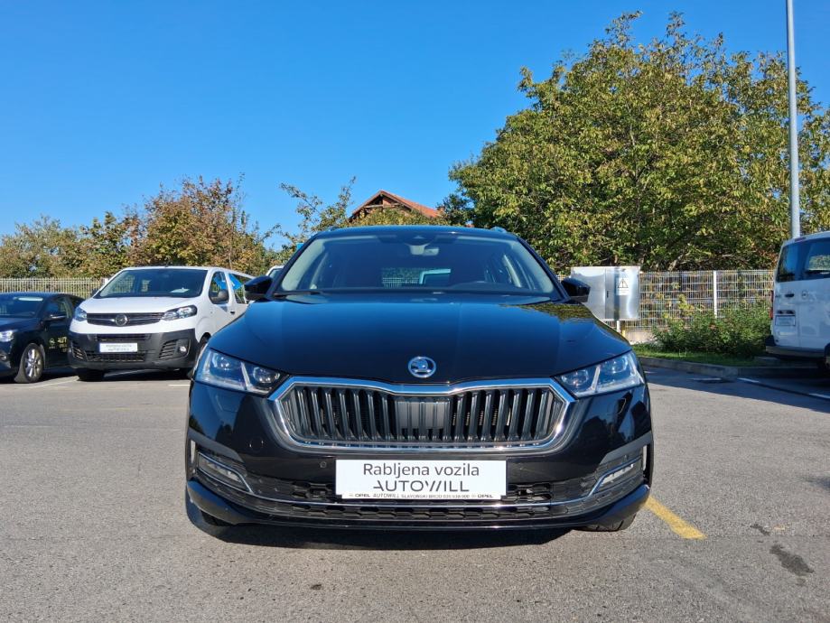 ŠKODA OCTAVIA COMBI CLEVER 2,0, fotografija 2