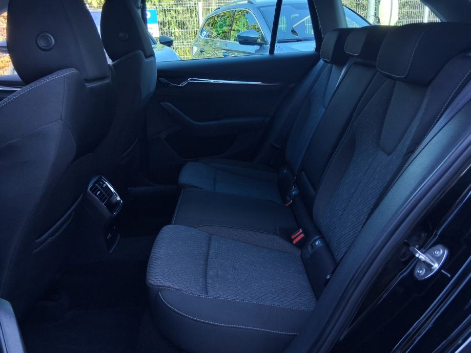 ŠKODA OCTAVIA COMBI CLEVER 2,0, fotografija 15