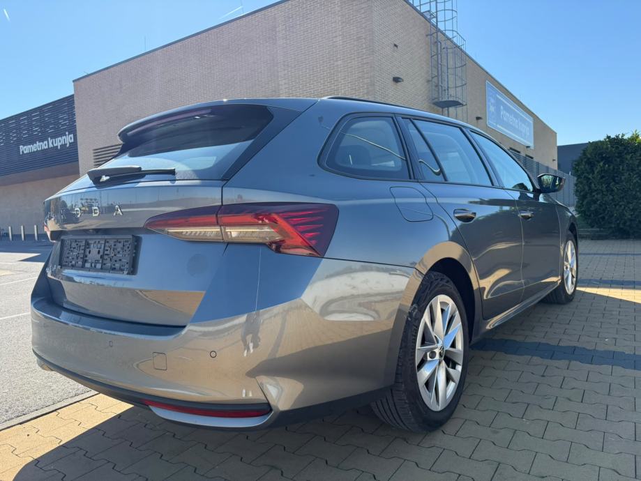 Škoda Octavia Combi FL Selection 2,0 TDI DSG | REDIZAJN |, fotografija 6