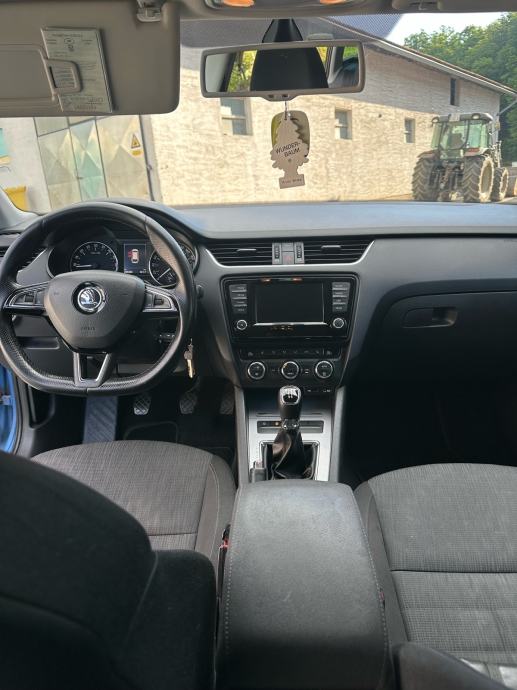 Skoda octavia combi/PRVI VLASNIK/KUPLJENA U AUTO ŠTASNI, fotografija 10