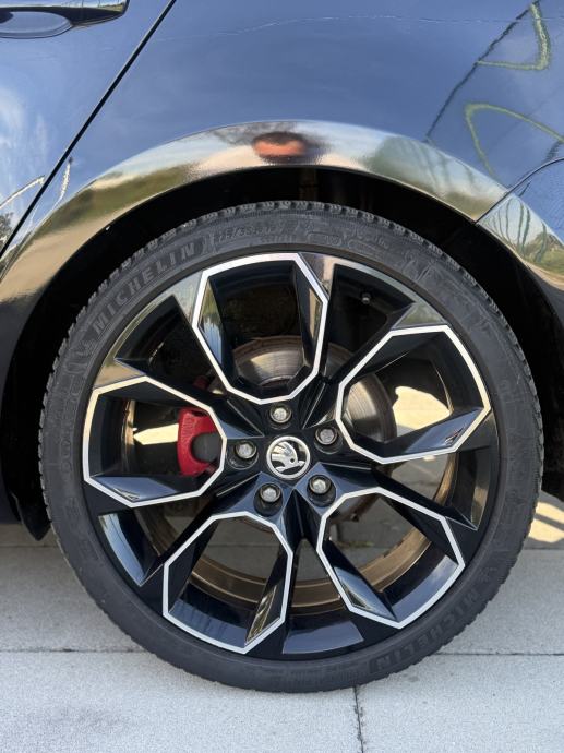 ŠKODA OCTAVIA COMBI VRS* 2.0TDI*DSG* 185KS* REG 3/27*, fotografija 8