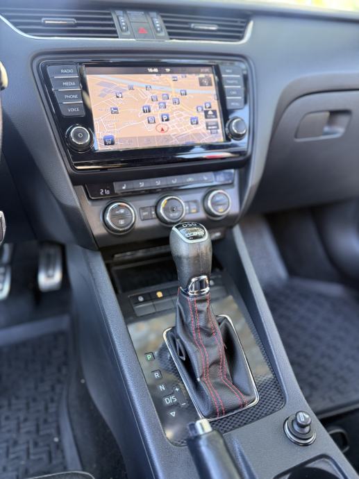 ŠKODA OCTAVIA COMBI VRS* 2.0TDI*DSG* 185KS* REG 3/27*, fotografija 15