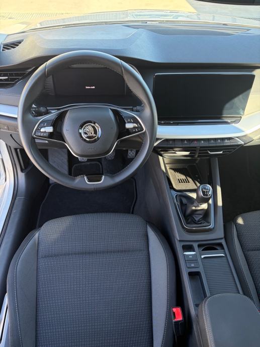 Skoda Octavia facelift 2,0 TDI 32 919km kamera virtual tempomat, fotografija 6