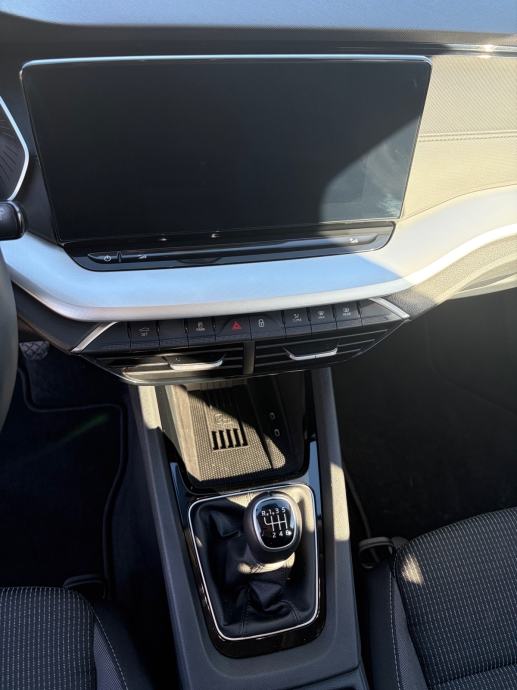 Skoda Octavia facelift 2,0 TDI 32 919km kamera virtual tempomat, fotografija 10