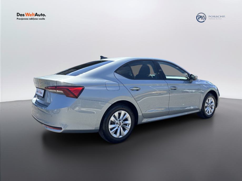 Škoda Octavia FL Essence 2.0 TDI, fotografija 8