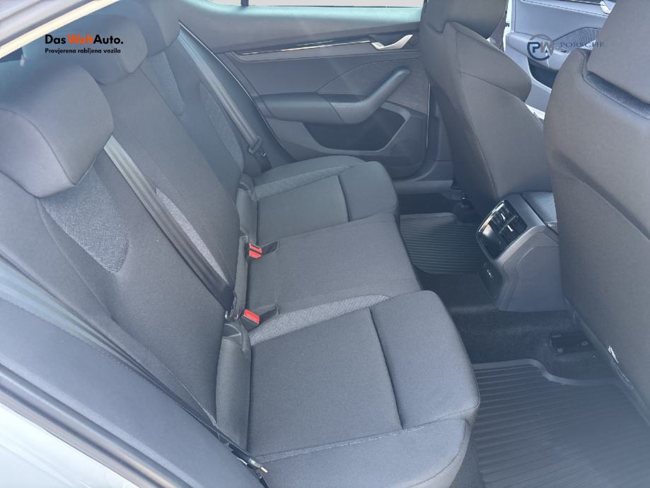 Škoda OCTAVIA FL Essence 2.0 TDI, fotografija 11
