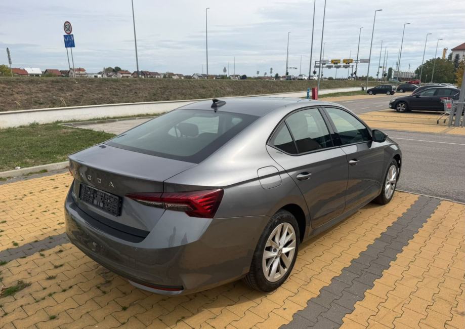 Škoda Octavia FL Selection 2,0 TDI DSG | REDIZAJN |, fotografija 6