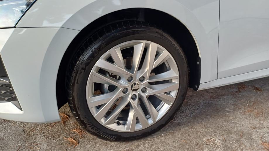 ŠKODA OCTAVIA FL Selection Plus 2.0 TDI, fotografija 8