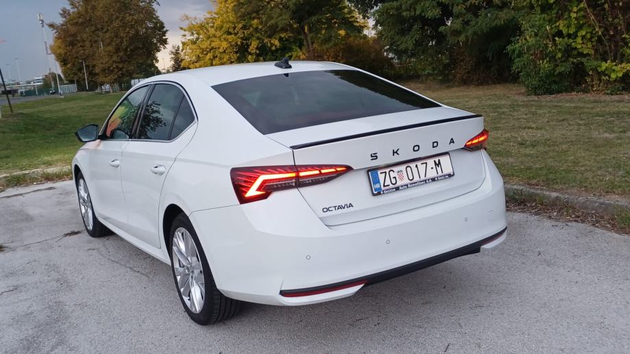 ŠKODA OCTAVIA FL Selection Plus 2.0 TDI, fotografija 7