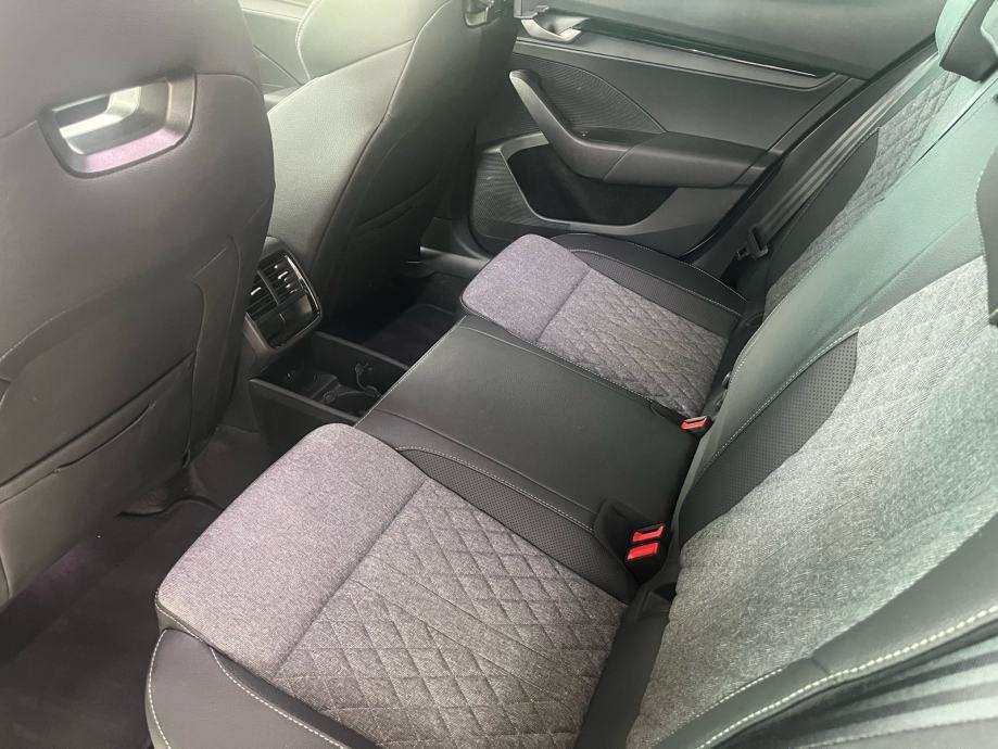 Škoda Octavia FL Sportline 1,5 TSI DSG mHEV, LEASING, fotografija 13