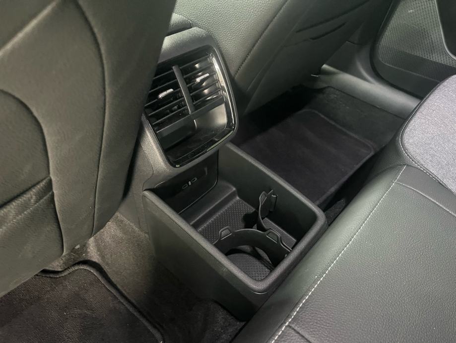 Škoda Octavia FL Sportline 1,5 TSI DSG mHEV, LEASING, fotografija 14