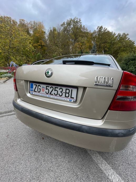 Skoda Octavia II. Elegance, 2006. Prvi vlasnik, servisna knjiga 220.00, fotografija 13