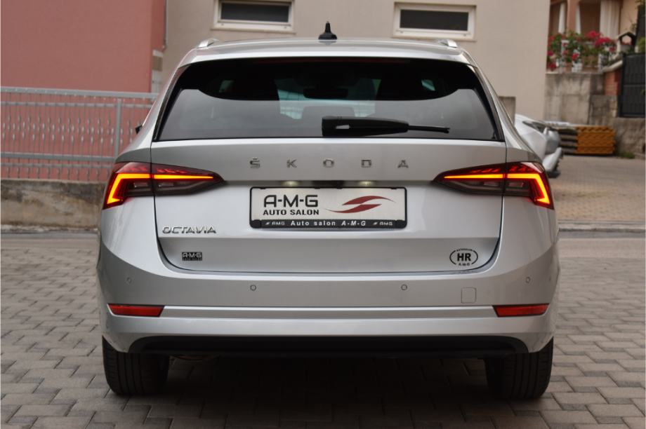 Škoda Octavia Combi 2.0 TDI Automatik -Ambilight,Kamera,DAB -Clever, fotografija 6
