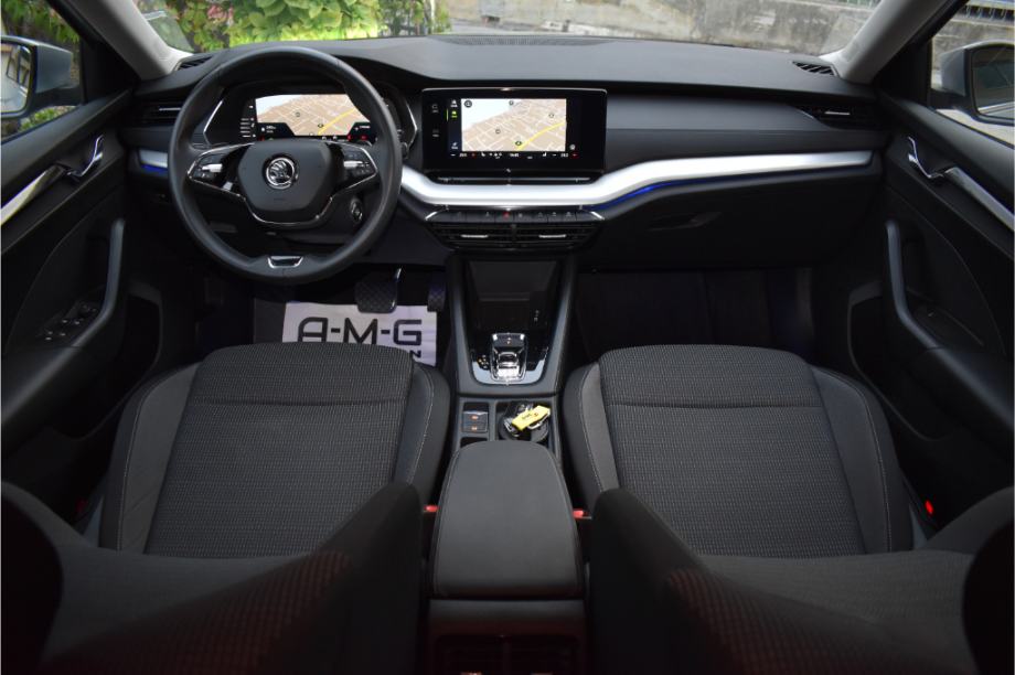 Škoda Octavia Combi 2.0 TDI Automatik -Ambilight,Kamera,DAB -Clever, fotografija 10