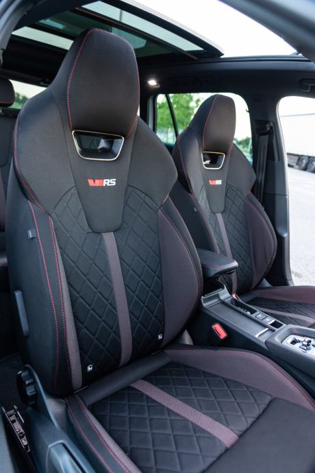 Škoda Octavia RS 2.0 TDI DSG 200 KS Panorama Matrix HUD Kessy Servisna, fotografija 13