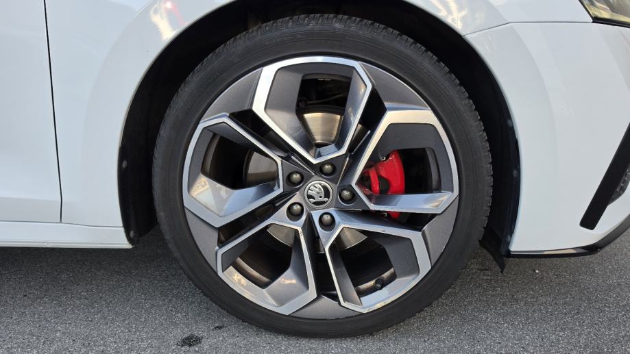 Škoda Octavia RS 2,0 TDI DSG, PDV, JAMSTVO, CHALLENGE + PACK, fotografija 19