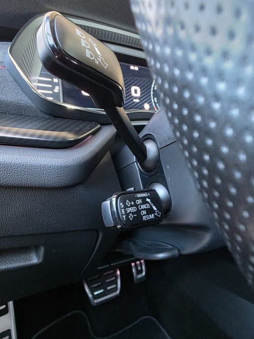 Škoda Octavia RS, 2.0 TSI, Reg 02/27, nove ljetne i zimske gume, fotografija 14