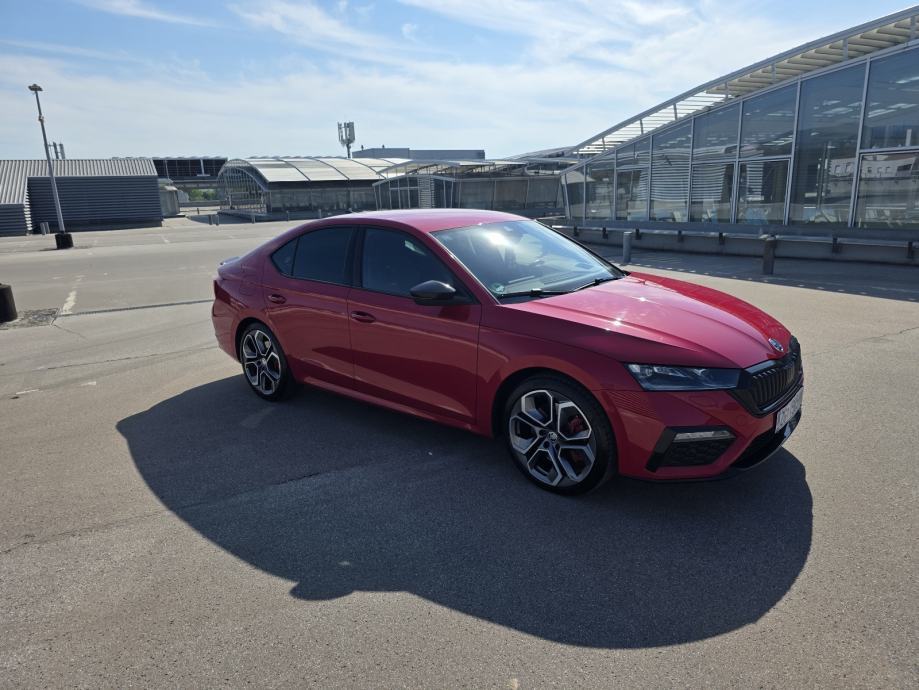 Škoda Octavia RS, 2.0 TSI, Reg 02/27, nove ljetne i zimske gume, fotografija 4