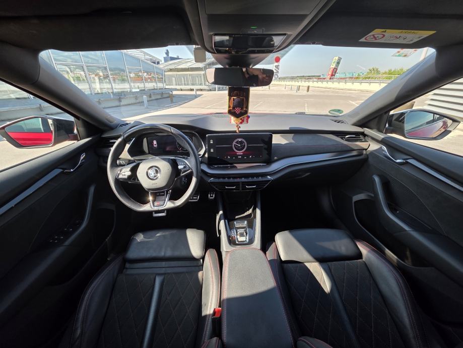 Škoda Octavia RS, 2.0 TSI, Reg 02/27, nove ljetne i zimske gume, fotografija 8