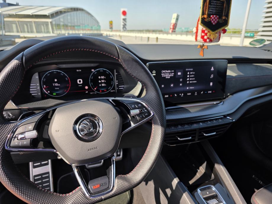 Škoda Octavia RS, 2.0 TSI, Reg 02/27, nove ljetne i zimske gume, fotografija 9