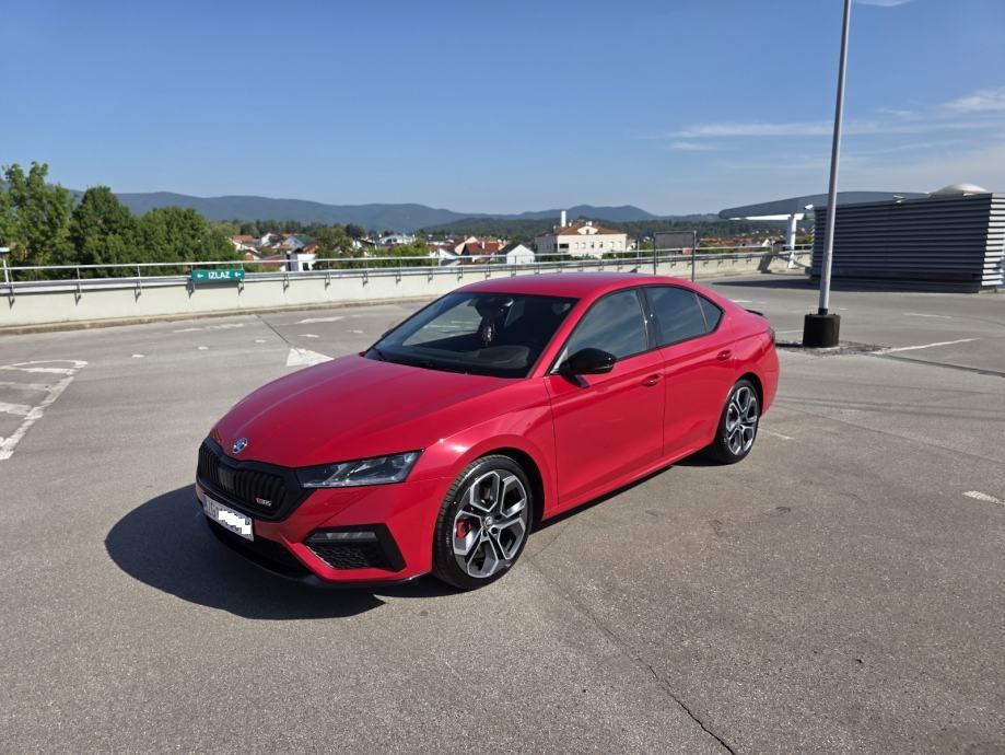 Škoda Octavia RS, 2.0 TSI, Reg 02/27, nove ljetne i zimske gume, fotografija 2
