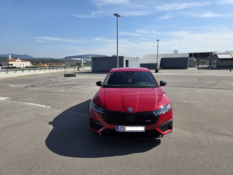 Škoda Octavia RS, 2.0 TSI, Reg 02/27, nove ljetne i zimske gume, fotografija 3