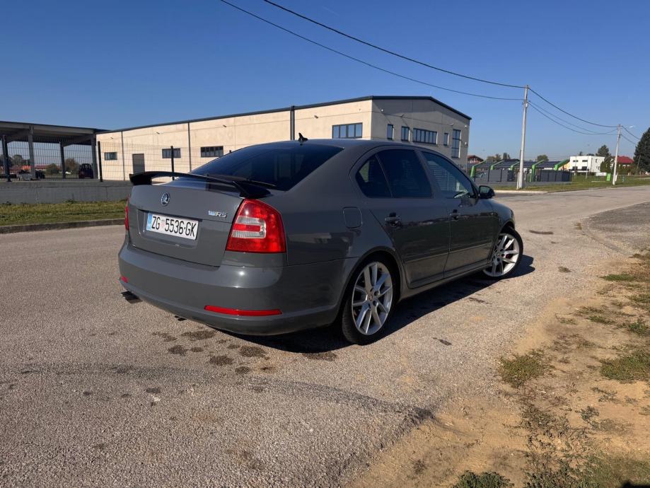 Škoda octavia RS, fotografija 3