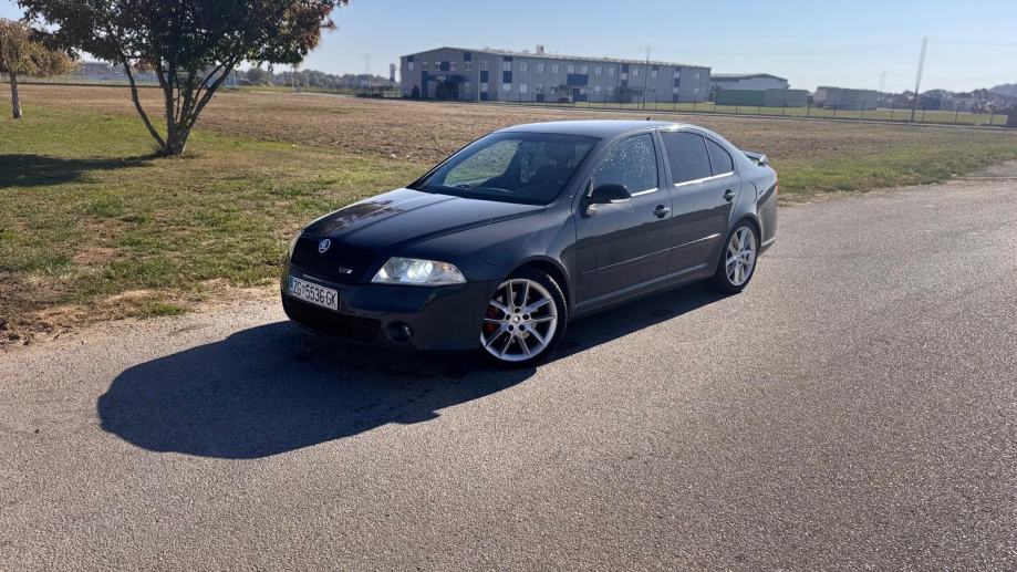 Škoda octavia RS, fotografija 4