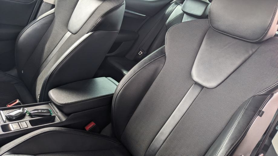 ŠKODA OCTAVIA STYLE 2.0 TDI DSG, fotografija 11