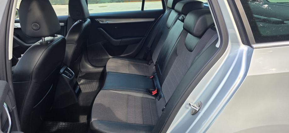 Škoda Octavia TDI ****VRHUNSKO STANJE*******, fotografija 11
