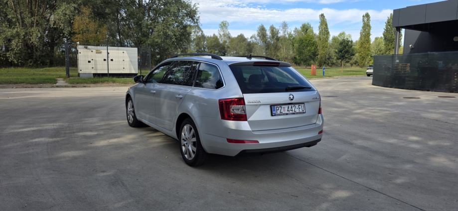 Škoda Octavia TDI ****VRHUNSKO STANJE*******, fotografija 7
