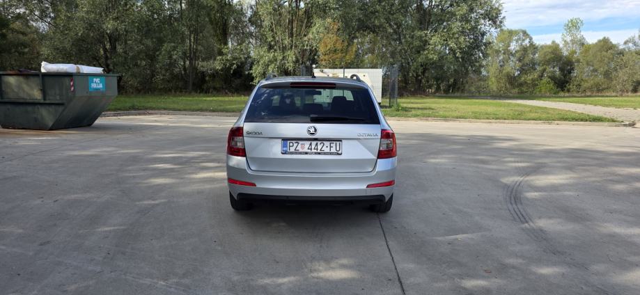 Škoda Octavia TDI ****VRHUNSKO STANJE*******, fotografija 6