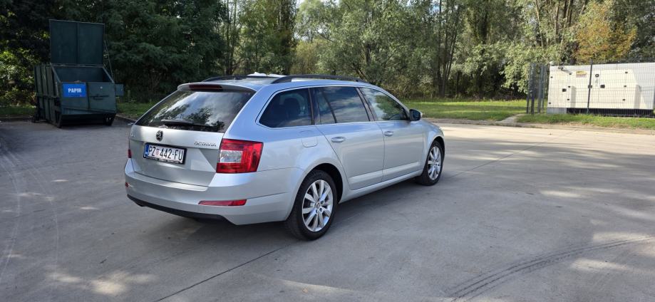 Škoda Octavia TDI ****VRHUNSKO STANJE*******, fotografija 5