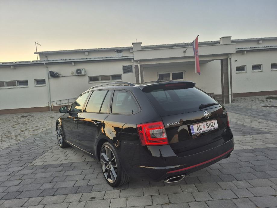 Škoda Octavia VRS 2,0 TDI DSG,135kw,Reg:5/27,Keyless,navigacija,Bi-xen, fotografija 4