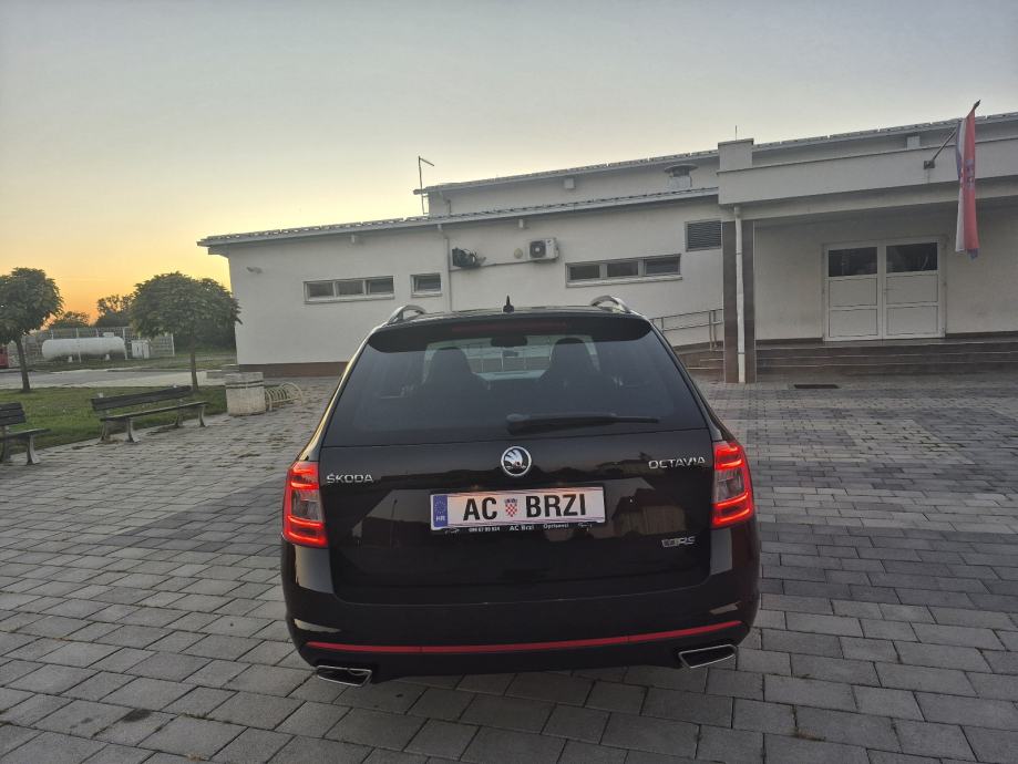 Škoda Octavia VRS 2,0 TDI DSG,135kw,Reg:5/27,Keyless,navigacija,Bi-xen, fotografija 6