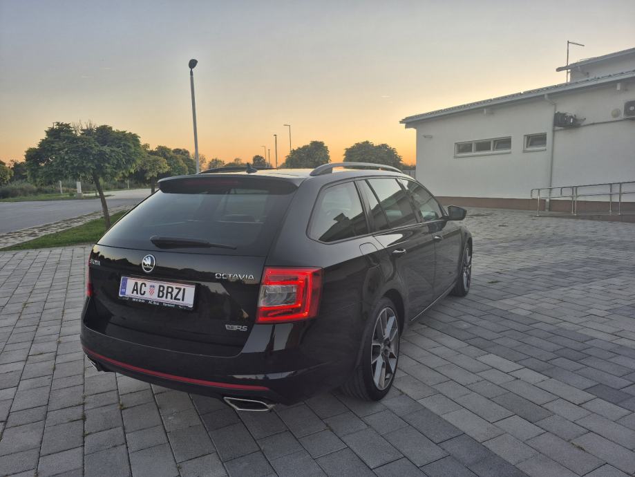 Škoda Octavia VRS 2,0 TDI DSG,135kw,Reg:5/27,Keyless,navigacija,Bi-xen, fotografija 8