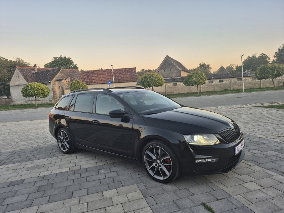 Škoda Octavia VRS 2,0 TDI DSG,135kw,Reg:5/27,Keyless,navigacija,Bi-xen, fotografija 11