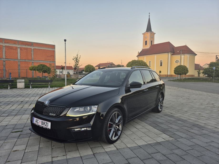 Škoda Octavia VRS 2,0 TDI DSG,135kw,Reg:5/27,Keyless,navigacija,Bi-xen, fotografija 15